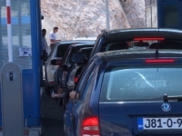BiHAMK JAVLJA: Na više graničnih prelaza duge kolone vozila