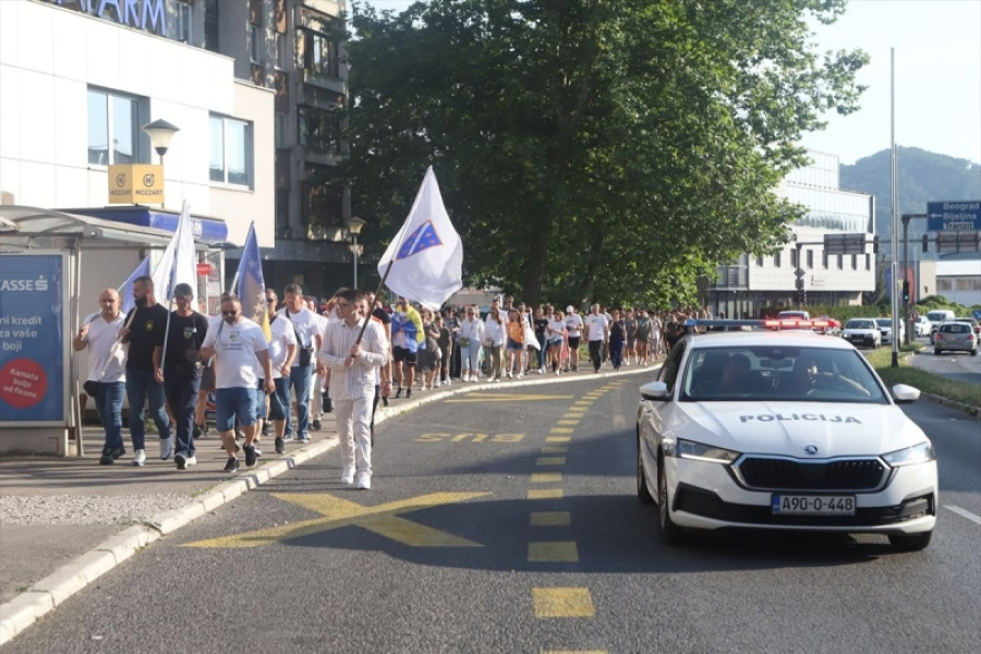 GENOCID JE BIO I NE SMIJE SE ZABORAVITI U Tuzli održana mirna šetnja