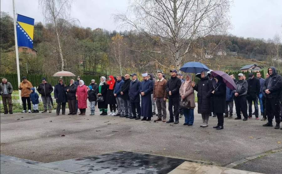 UPRILIČEN I PRIGODNI PROGRAM Dan državnosti BiH i u Memorijalnom