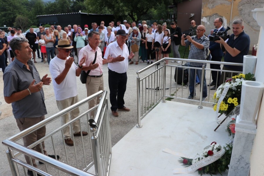 BUDUĆNOST SE MORA GRADITI NA ISTINI Prošla je 31 godina od masakra kod