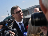 ALEKSANDAR VUČIĆ NA MITINGU U BUSIJAMA: 'Srbija ne treba da uđe u NATO, ima svoju vojsku'