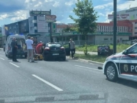 POTVRĐENO ZA 'SB': Sudar dva automobila na Stupu, jedna osoba prevezena na KUM