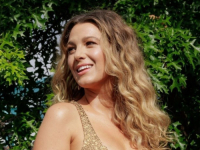 GLUMICA U SJAJNOJ LINIJI: Blake Lively u zlatnom kombinezonu privukla sve poglede (FOTO)