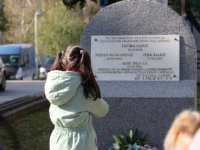 STRADALI OD GRANATE VOJSKE REPUBLIKE SRPSKE: Obilježena tužna godišnjica od ubistva učiteljice Fatime Gunić i njenih troje učenika (FOTO)