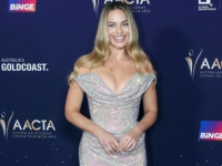 IZAZVALA PRAVU POMUTNJU: Margot Robbie na dodjeli nagrada istaknula dekolte i bacila sve u drugi plan (FOTO)