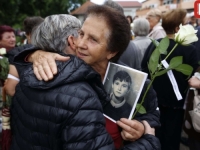 'SB' U PRIJEDORU NA OBILJEŽAVANJU DANA BIJELIH TRAKA: Ne jenjava sjećanje na 3.176 ubijenih i nestalih Prijedorčana (FOTO)