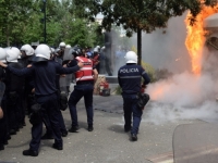 BURNO U ALBANIJI: Demonstranti tražili ostavku gradonačelnika Tirane, korištene dimne bombe i molotovljevi kokteli (FOTO)