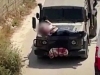 NAKON ŠTO JE PROCURIO SNIMAK, PRIZNALI SU SVE: Izraelska vojska zavezala ranjenog Palestinca za vozilo, tvrde da će istražiti...