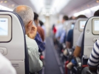 UPOZORENJE STRUČNJAKA: Ovo nikako nije dobro raditi za vrijeme leta avionom, može biti opasno po zdravlje…