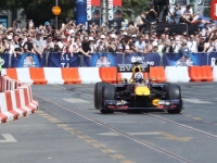 'SB' NA SPEKTAKLU: Legendarni David Coulthard sjajnim nastupom oduševio Sarajevo (FOTO)