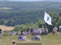 ODRŽAN ČAS HISTORIJE: U Velikoj Britaniji 'Maršom mira' počelo obilježavanje godišnjice genocida u Srebrenici (FOTO)