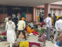 STAMPEDO U INDIJI: Poginulo najmanje 87 ljudi