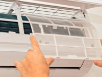 TRIK JE VRLO JEDNOSTAVAN: Kako sami možete očistiti klima-uređaj u stanu i uštedjeti novac...