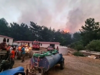 ZATVOREN AERODROM ZBOG STRAŠNIH POŽARA: Sa vatrenom stihijom se bori 35 vatrogasaca