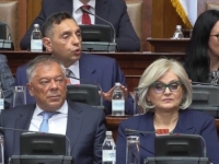 DRAMA U SKUPŠTINI SRBIJE: General Ponoš optužio ministra Vulina da koristi 'nedozvoljena sredstva' od kojih je agresivan...