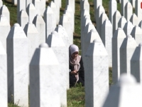 DA SE NE ZABORAVI: Skupština kanadskog grada odala počast žrtvama genocida u Srebrenici...