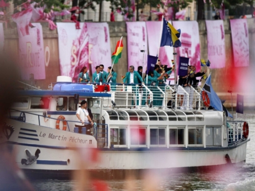 OTVARANJE OLIMPIJSKIH IGARA: Zastava BiH se zavihorila u Parizu (FOTO)