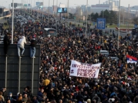 U BEOGRADU TRAJU VELIKI PROTESTI PROTIV VUČIĆA: 'Ovo bi moglo odvesti Srbiju u građanski rat'