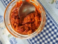 SVAKA DOMAĆICA IMA SVOJ: Tajni sastojak za savršen ajvar