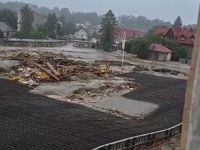 DRAMATIČNA SNIMKA OBIŠLA SVIJET: Satima je bio zarobljen na srušenom mostu, a onda je nestao....