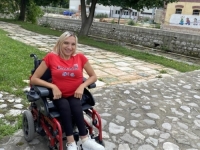 POTREBNA PODRŠKA: Udruženje Pomozi.ba pokrenulo apel za liječenje Alme iz Travnika