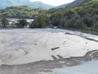 UPUTILI APEL ZA POMOĆ U ČIŠĆENJU: Pogledajte kako izgleda stadion u Buturović Polju nakon poplava