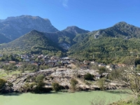 ZBOG KOLEKTIVNE DŽENAZE:  Sutra će biti otvorena cesta Mostar-Jablanica od 13 do 17 sati