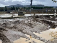 VODA NOSI SVE PRED SOBOM: Jake poplave pogodile Italiju, traga se za nestalima... (FOTO, VIDEO)