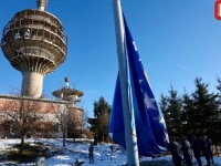 'SB' NA LICU MJESTA: Na Humu podignuta zastava Bosne i Hercegovine, pogledajte ko je sve došao...