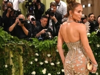 UDOBNOST PRIJE SVEGA: Jennifer Lopez u ležernom izdanju, a pažnju su privukle udobne gležnjače (FOTO)