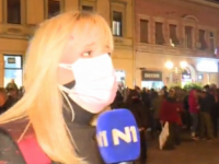 RAD U NEMOGUĆIM USLOVIMA: Novinarka Žaklina Tatalović napadnuta tokom protesta u Novom Sadu (VIDEO)