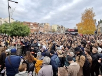 NAPETO U SRBIJI: Masovne demonstracije u Novom Sadu, građani pozvani da ponesu...