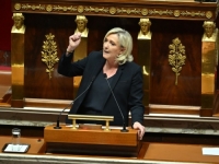 MARINE LE PEN NE TRAŽI OSTAVKU EMMANUELA MACRONA; ALI...: 'On sam odlučuje'