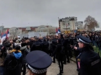 BURNO U BIJELJINI: 'Sve je politički obojeno, ovo su pokušaji da Petrovića slome' (VIDEO)