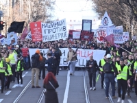 STUDENTI U POTRAZI ZA IZGUBLJENOM ZEMLJOM: Mi nismo mogli znati da mladi Srbije nisu samo oni iz 'Rana', 'Južnog vetra', 'Pinkova' i splavova; kako je to promaklo i Vučiću!?