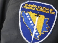 KAKAV BIJEDNIK: Granični policajac osuđen jer je primio mito od 20 KM, presuda mu je izrečena nakon postignutog...