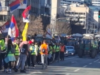 NOĆNA MORA ALEKSANDRA VUČIĆA: Studenti stigli nadomak Beograda, građani im priredili veličanstven doček, ustali i poljoprivrednici...